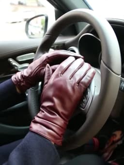 Simple Women's Gloves Winter Warm Plus Velvet Short Thin Touch Screen Gloves Driving Color Women's Leather Gloves High Quality