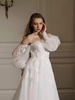 BEPEITHY Customized Strapless A Line Off Shoulder Long Sleeves Bride Ivory Wedding Dresses Glitter Court Train Bridal Gown 2025