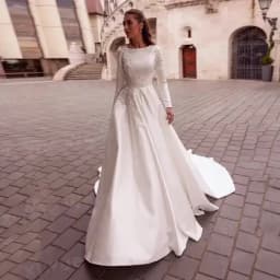 Elegant A Line Women's O Neck Appliques Wedding Dresses Vestido De Novia Long Sleeve Satin Bride Gowns Customized Robe De Mariée