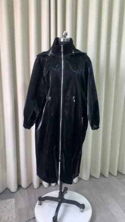 Nerazzurri Long Black Warm Oversized Shiny Patent Leather Trench Coat for Women, Long Sleeve Zip-Up Fall Fashion 2023 Windbreake