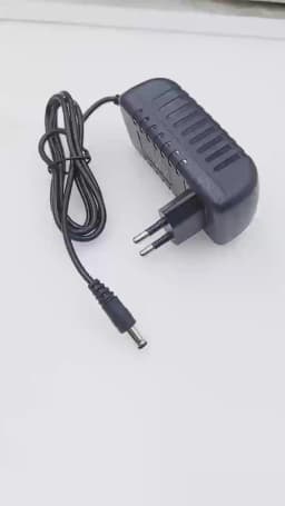 12.6V 2A 18650 Lithium Battery Charger For 12V 3Series Li-ion Battery Polymer Smart Charger 18650 Battery Pack 5.5mm X 2.1mm DC