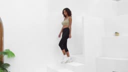 Women Athletic Capri Pants Super Soft No See Through Leggings for Workout Yoga Running