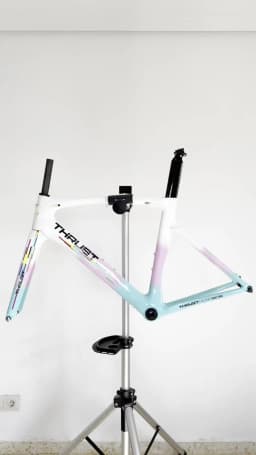 ship from spain THRUST T1000 Carbon Road Bike Carbon Fiber Frame Bicycle 700C Wheel Bicycle Accessories Di2 And Mechanical