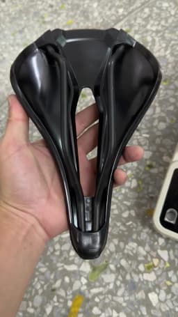 EC90 Bicycle Seat Mtb Road Bike Saddle PU Ultralight Breathable Comfortable Cushion Racing Saddles Parts Components 240x143mm