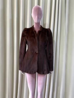 Nerazzurri Winter Short Brown Thick Warm Soft Fitted Faux Mink Fur Coat Women Single Button Elegant Luxury Chic Fluffy Jacket