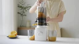 Large-Caliber Juicer Household Automatic Juicer Low-Speed Slag Juice Separation Food Grade 304 Stainless Steel Easy to Clean