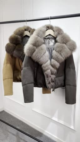 2026 Luxury Winter 90% White Duck Down Wool Blends Jacket Women Real Natural Huge Fox Fur Thickened Warm Puffer Wool Down Coat