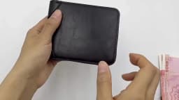 Men's Large Capacity Leather Wallet with Zipper Multi-Card Holder Coin Cash Purse Featuring ID Window
