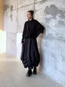 [EAM] High Elastic Waist Black Pleated Irregular Shaped A-line Half-body Skirt Women Fashion Tide New Spring Autumn 2026 1DH9135
