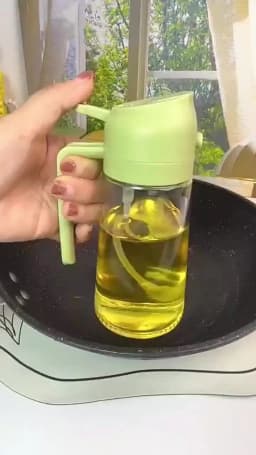 1-4Pc 2-in-1 Sprayer Pourer Oil Empty Bottle Plastic Oil Container Dispenser Vaporizer Kitchen Barbecue Camping Cooking Utensils
