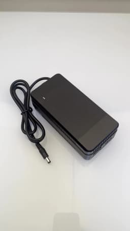 42V 3A Battery Charger For 10S 36V Li-ion Battery Lithium Battery Charger High Quality Strong Heat Dissipation DC 5.5*2.1MM