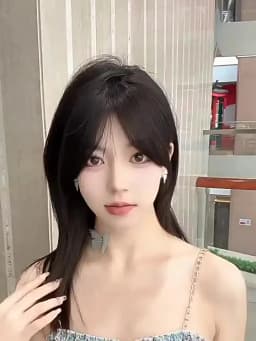 Women's Straight Synthetic Hair Extensions with Layered Bangs Side-Swept Bangs Natural-Looking Hairpiece for Versatile Styling