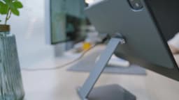 KUXIU X33 PRO MAX iPad Magnetic Charging Stand for iPad Pro 11/12.9/13 inch M4/iPad Air 11/13 inch M2 M3 Foldable Tablet Holder