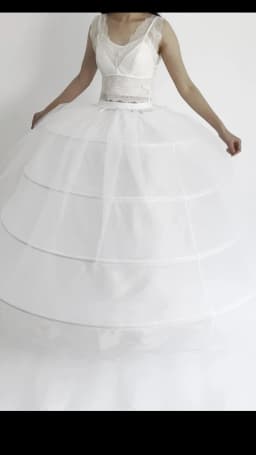 New Hot Sell 4 Hoops Big White Petticoat Super Fluffy Crinoline Slip Underskirt For Wedding Dress Bridal Gown In Stock