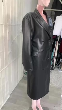 Lautaro Spring Autumn Long Black Fitted Soft Pu Leather Trench Coat for Women with Shoulder Pads Luxury Designer Clothing 2023