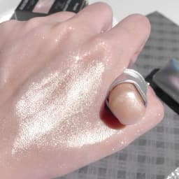Glowy Highlighter Stick – Shimmer Finish Waterproof Long-Lasting Easy Blend Multi-Look Face & Eye Contour Skin-Friendly Unisex