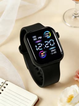 4-Piece Set of Cute and Stylish Electronic Watches for Couples, Paired with a Black and Pink Butterfly Bracelet Set, Suitable for Couples, Casual and Versatile, a Great Choice as a Gift