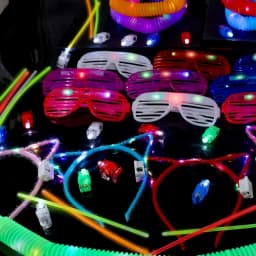 145PCS Glow in The Dark Party Supplies, Light Up Party Favors Bulk Party Pack, Glow Party Supplies, Neon Party Supplies