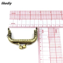 20 Pcs/Lot 6.5 CM Antique Bronze/Silver Square Shape Embossing Mini Tiny Metal Purse Frame DIY Kiss Clasp Lock Bag Accessory
