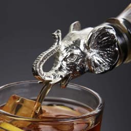 Alloy+Silicone Wine Aerator Pourer Spout Wine Decanters Elephant Wine Stoppers Decanter Pourer Liquor Decanter Bottles