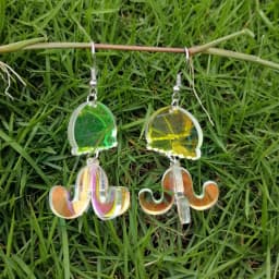 FishSheep Colorful Acrylic Geometric Star Moon Butterfly Drop Earrings For Women Cute Transparent Laser Dangle Earrings Jewelry