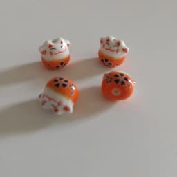 30pcs 13x14mm Hand Painted Lucky Cat Ceramic Beads Vertical Hole Loose Spacer Cute Animal Ceramics Bead For Jewelry Making DIY
