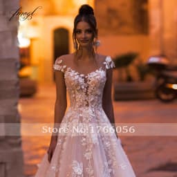Customized Sexy Backless Cap Sleeve Lace Princess Wedding Dress Appliques Beaded Flowers Court Train Vintage A Line Bridal Gowns