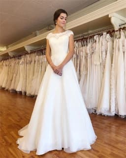 Customized Simple Cap Sleeves Lace Wedding Dresses A-line Bridal Dress Full Length White Ivory Vestido De Novia Wedding Gown
