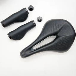 New Retro Bicycle Saddle MTB Bike Saddle 155mm with Handlebar Grips Road Bike Bicycle / Steel Saddle Rails Bicycle Cycling Parts