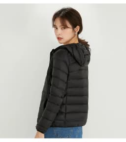 New Fashion Ultra Light 90% Down Jacket Soft Matte Fabric Winter Feather Jacket Warm Coat Hooded Parka Female Portable S-4XL