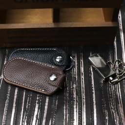 Genuine Leather U Disk Hasp Storage Bags Protective Cover Key Holder Black Bag Cases for USB Flash Drive Pen Drive Pendrives