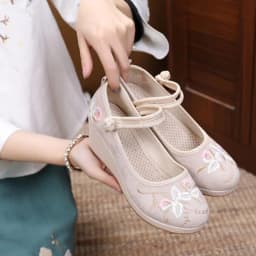 Round Toe Embroidered Women Pumps Женские туфли Summer Wedge Shoes for Ladies Retro Heels Ankle Strap Mary Jane Sandals