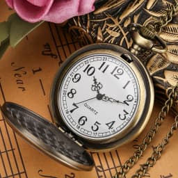 Bronze Vintage King Arthur Pattern Quartz Pocket Watch Digital Watch Face Alloy Practical Chain Pendant Men Women Collectible