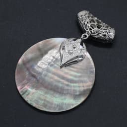 Natural Stone Shell Pendant Exquisite Round Charms For Jewelry Making Charms DIY Necklace Accessory