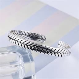 New Snake Grain Creative Braided Bracelets 925 Sterling Silver Jewelry Personality Leaf Exquisite Popular Bangles SL078