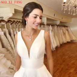 Customized Elegant A-line Wedding Dresses V-neck White Ivory Simple Satin Vestidos De Novia Lace Up Back Wedding Bridal Gowns
