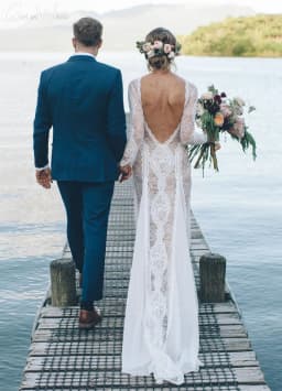 Bohemian customized Split Wedding Dresses Lace Sheath Bride Robes Full Sleeves Backless Bridal Gowns Beach Vestido De Noiva