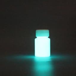 3 Colors Super Bright Luminous Epoxy Resin Pigment Glow in The Dark Liquid Colorant Body Art UV Body Paint Set Each 15g