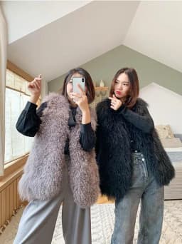 Luxury Thick Warm Mongolia Sheep Fur Vest Customize Size Oversize Big Size Women New Winter Hot V neck Sexy Fur Coat tsr801
