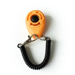 Pet Products Pet Cat Dog Training Clicker Plastic New Dogs Click Trainer Aid Adjustable Wrist Strap Sound Key Chain Dog Repeller