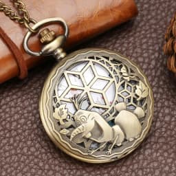 Antique Bronze Insect Design Quartz Pocket Watch Hollow Leaf Cover Retro Sweater Necklace Pendant Souvenir FOB Pocket Clock Gift