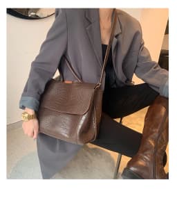 Large capacity PU leather women handbag 2026 tend brand Alligator Pattern shoulder bags ladies crossbody bags Casual Big Totes