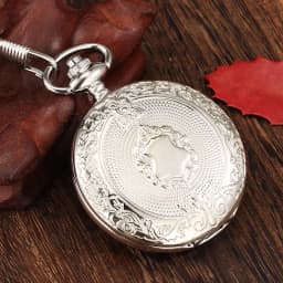 Roman Numerals Display Dial Exquisite Black/Silver/Bronze/Gold Quartz Pocket Watches Men Retro Pendant Clock with Pocket Chain