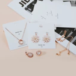 50pcs 8*8cm Square Display Cards Earrings Necklaces Hang Tag Ear Studs Paper Card For DIY Jewelry Classic Clip Accessories