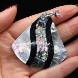 Natural Stone Shell Pendant Exquisite Round Charms For Jewelry Making Charms DIY Necklace Accessory
