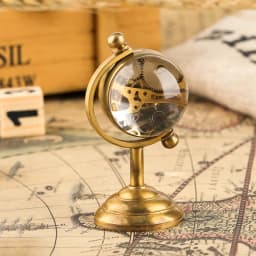 Retro Copper Spinning Globe Gold Desk Mechanical Pocket Watch Hand Winding Movement Home Office Luxury Decoration as Collectible