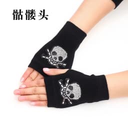Lovely Cartoon Animals Pattern Skull Winter Rivet Gloves Women Warm Knitted Diamonds Sequins Cool Fingerless Dancing Gloves G101