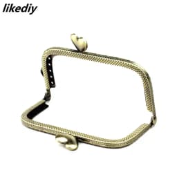 10 Pcs/Lot 8.5 CM Bronze/Silver Square Embossing Metal Purse Frame Love Heart Kiss Clasp Handle For Bag Accessory