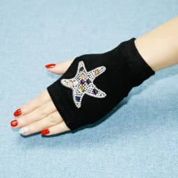 Lovely Cartoon Animals Pattern Skull Winter Rivet Gloves Women Warm Knitted Diamonds Sequins Cool Fingerless Dancing Gloves G101