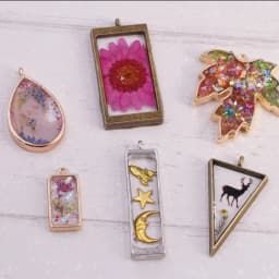 10Pcs Assorted Geometric Hollow Pressed Flower Frame Pendant Resin Jewelry Making Tool Metal Frame Jewelry Charms Bezel Setting